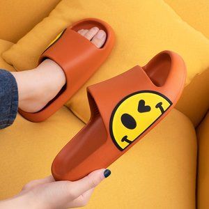 Cute Smiley Face Slippers,Non-slip Summer Platform